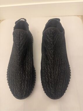 Adidas Yeezy Boost 350 V2 Black Static Triple Black Men’s US 11 Est.
